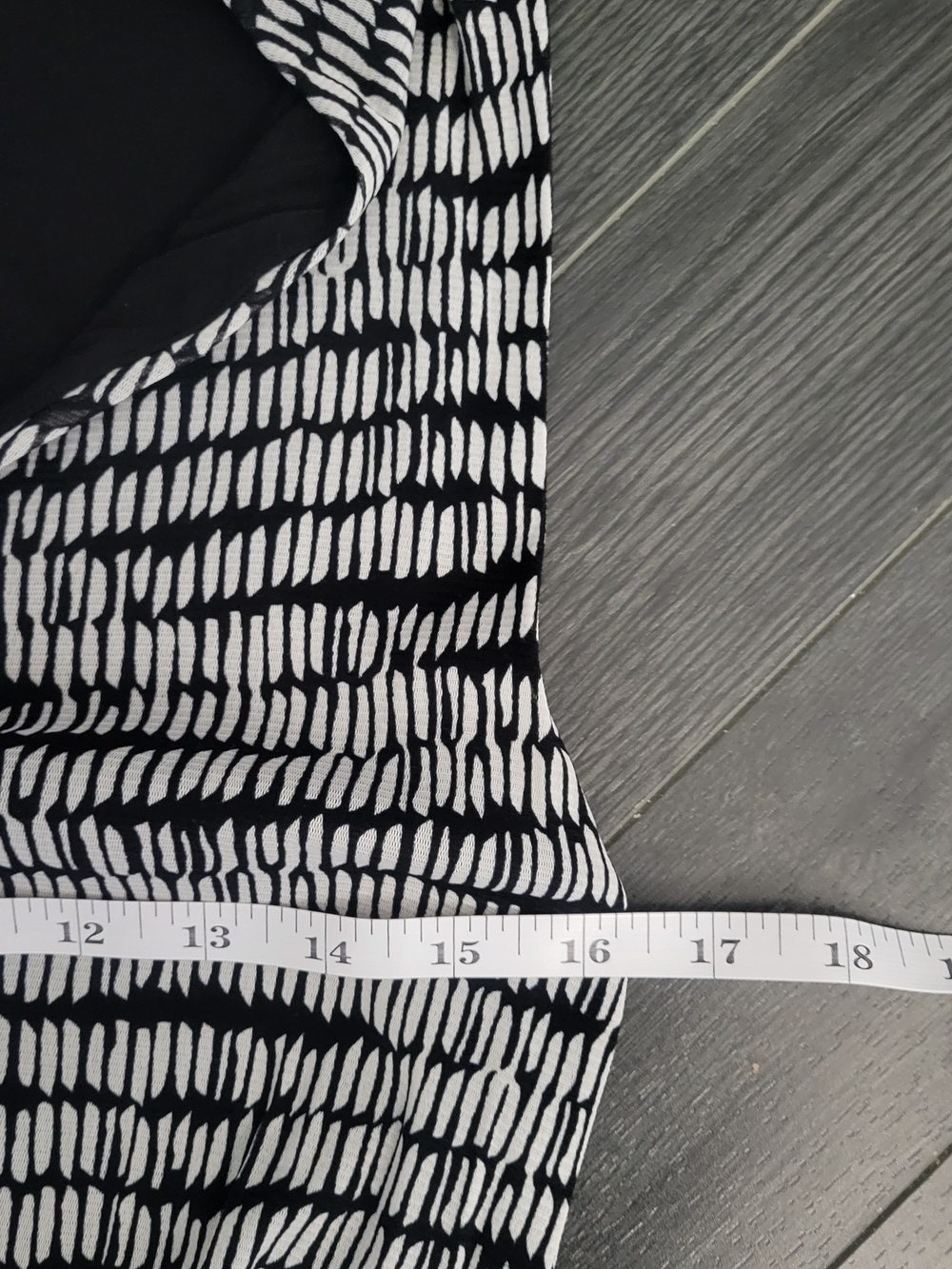 OLSEN Europe Sleeveless V-Neck Black & White Patterned Midi  Dress Sz S/M US 8 - Picture 9 of 10